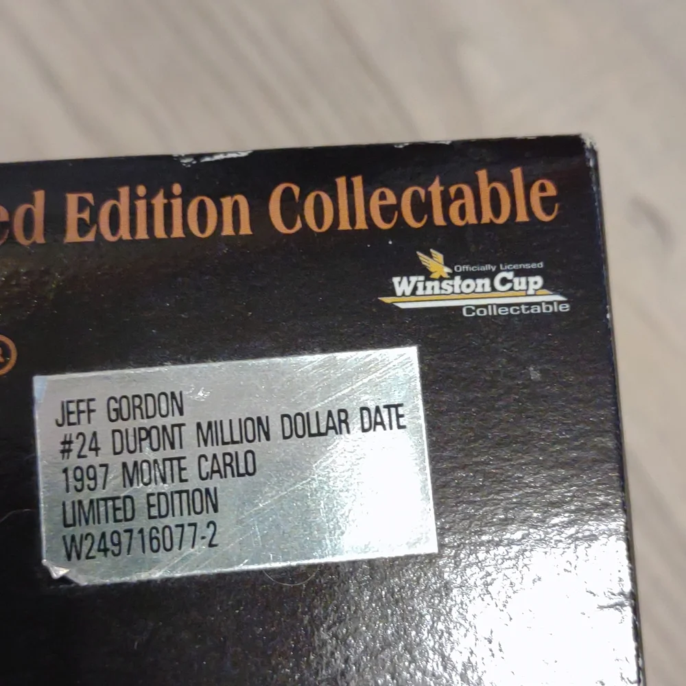 Nascar collection Jeff Gordon car Bank